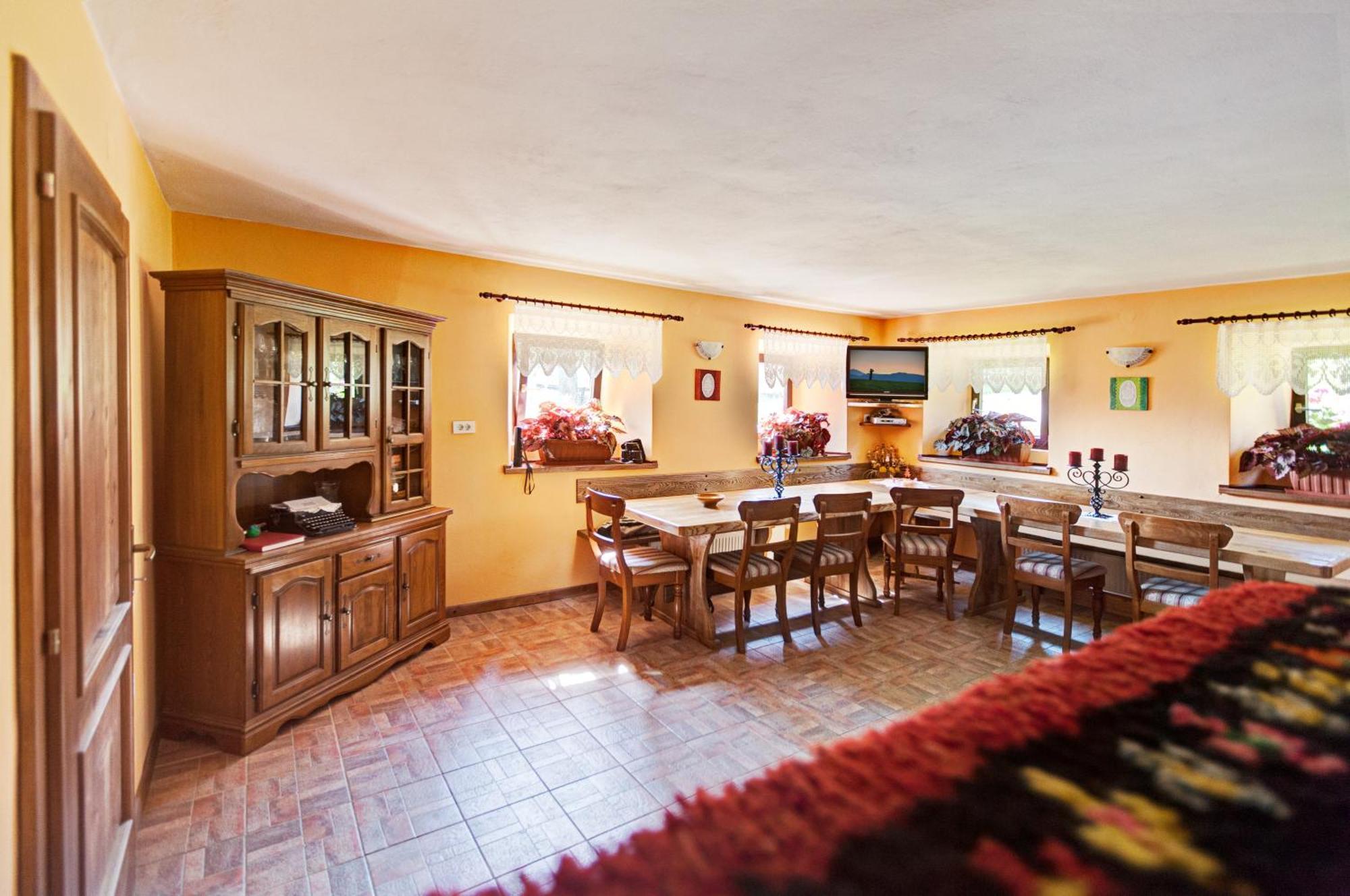 Apartmaji Pr-Gujlu Sela Nad Podmelcem 5220 Tolmin Podmelec Bagian luar foto