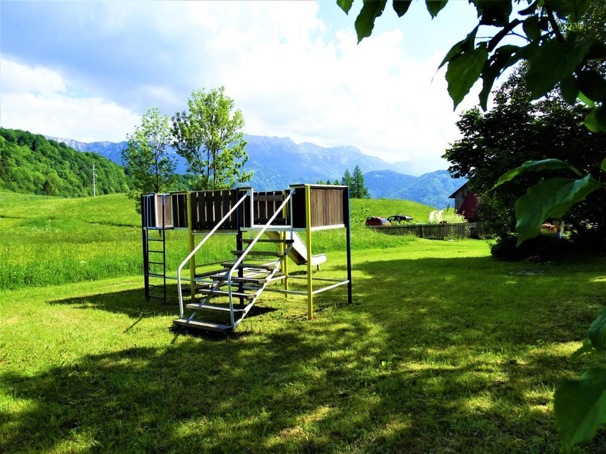 Apartmaji Pr-Gujlu Sela Nad Podmelcem 5220 Tolmin Podmelec Bagian luar foto